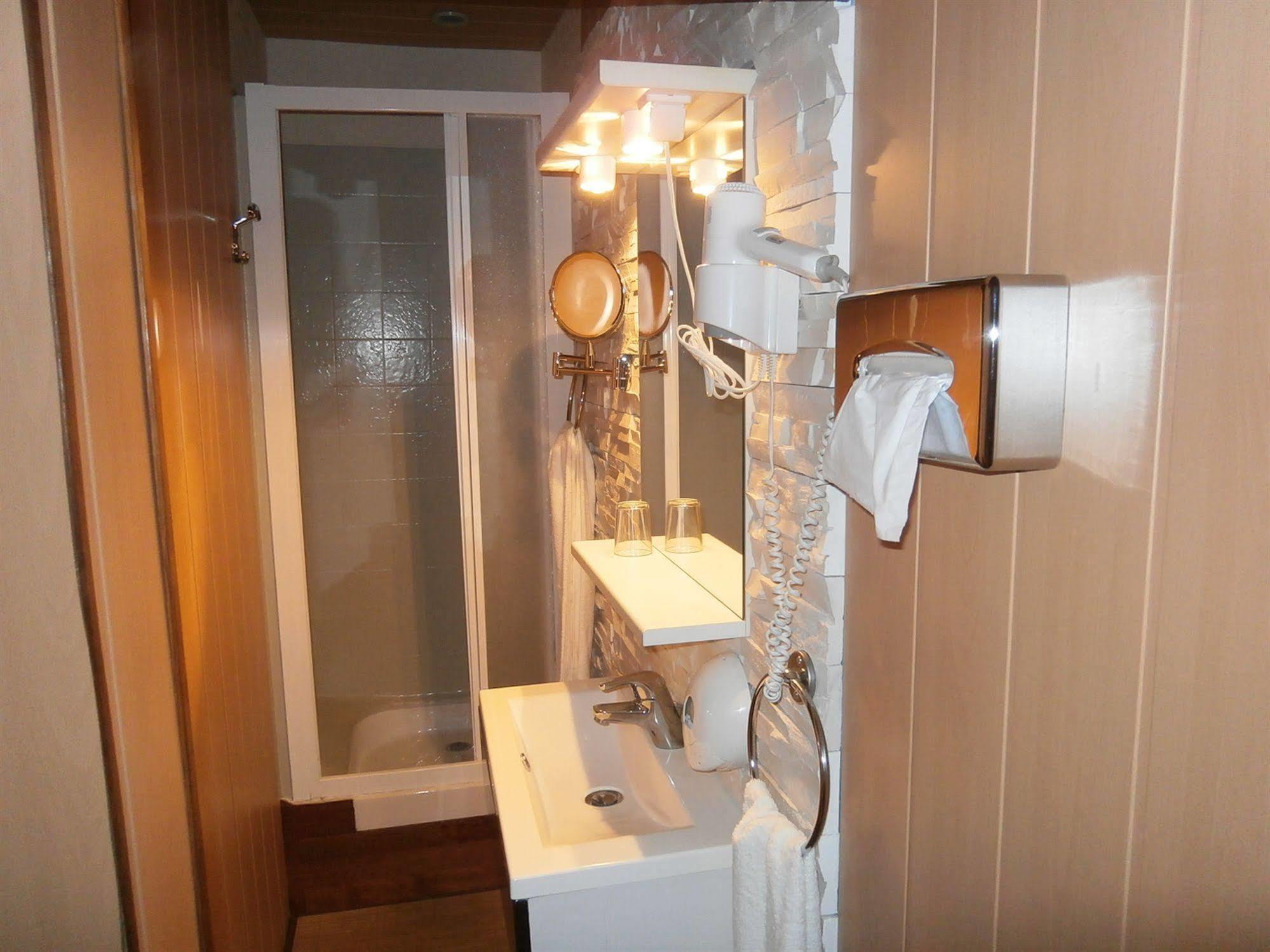 Hotel Beausejour روان المظهر الخارجي الصورة